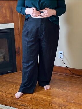 $3/20 Black GAP Wide-Leg Pants
